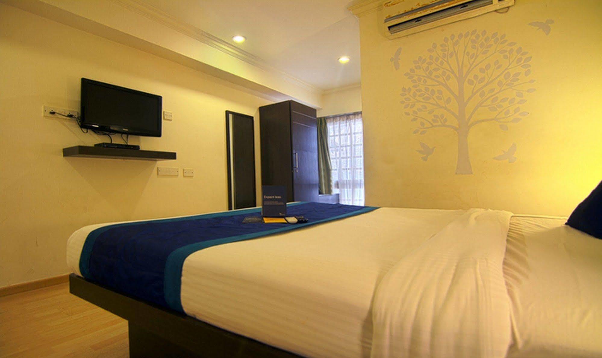 Fabhotel Indiranagar Bangalore Exterior photo